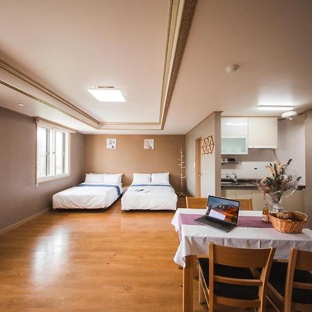 סאוגוויפו Jungmun Resort Jeju מראה חיצוני תמונה