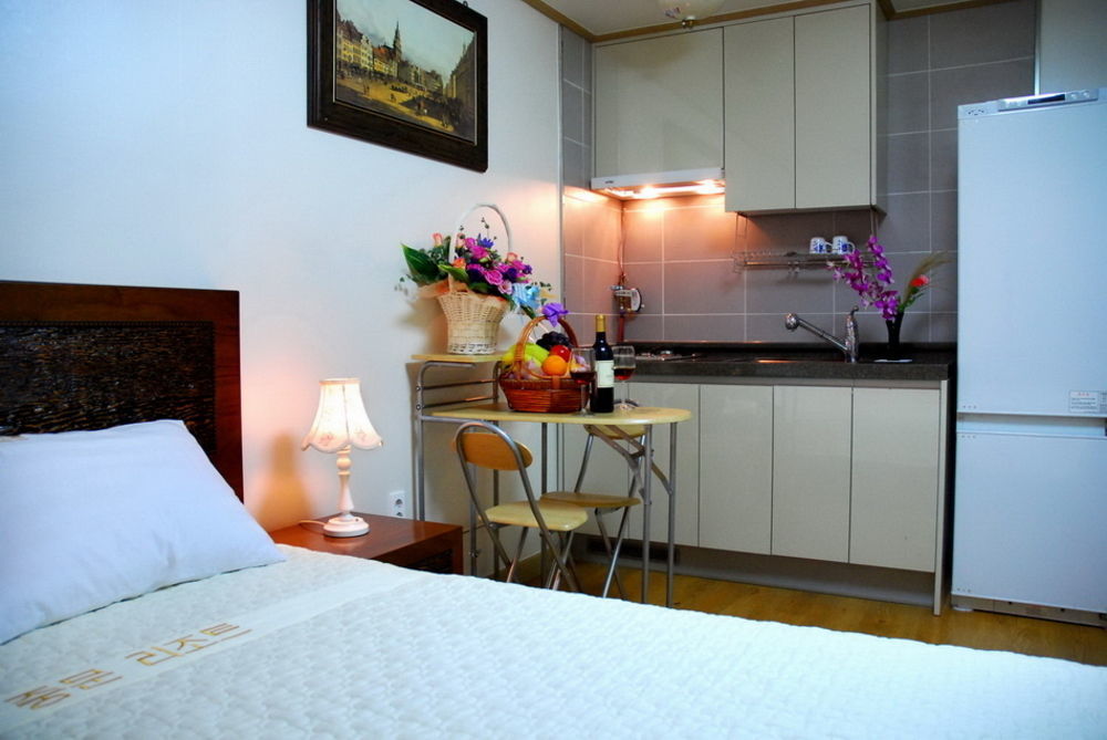סאוגוויפו Jungmun Resort Jeju מראה חיצוני תמונה
