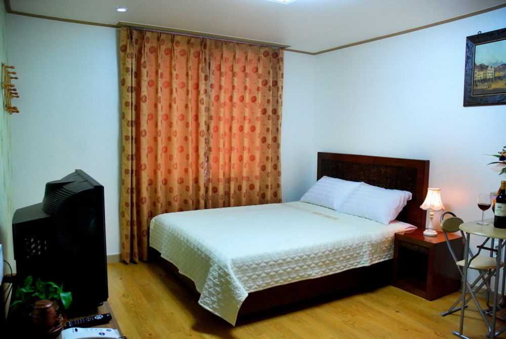 סאוגוויפו Jungmun Resort Jeju מראה חיצוני תמונה
