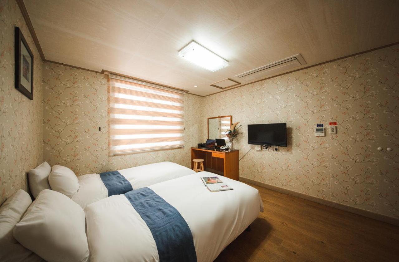 סאוגוויפו Jungmun Resort Jeju מראה חיצוני תמונה